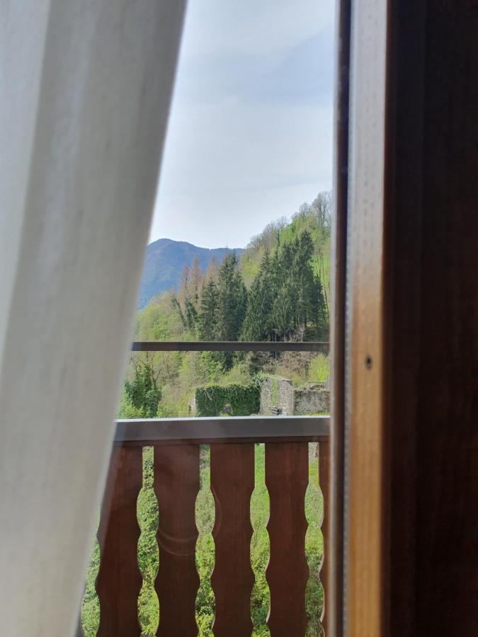 La Tana Del Tasso Rooms&Breakfast Camerata Cornello 外观 照片