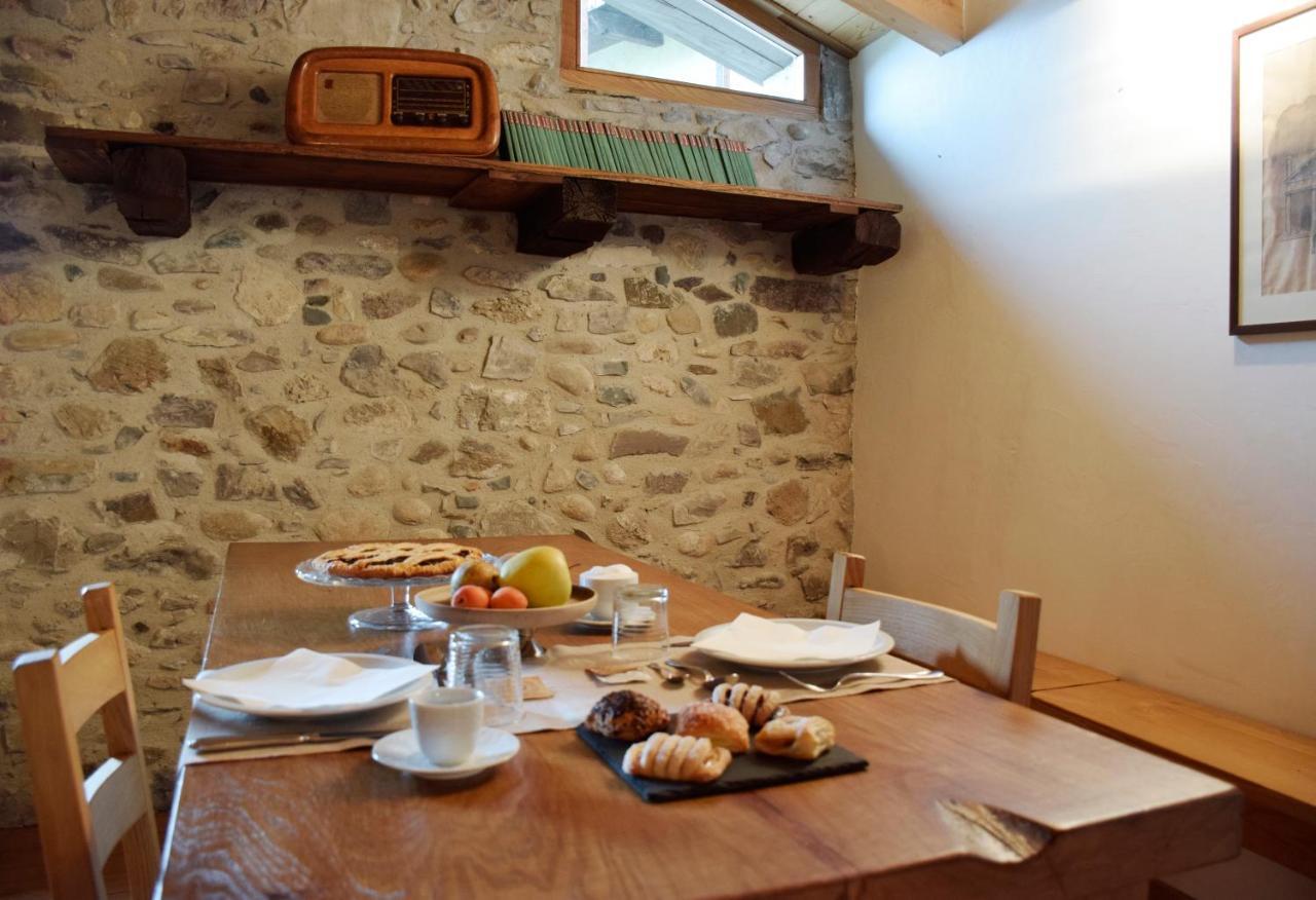 La Tana Del Tasso Rooms&Breakfast Camerata Cornello 外观 照片