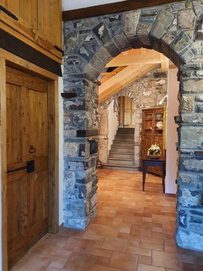 La Tana Del Tasso Rooms&Breakfast Camerata Cornello 外观 照片