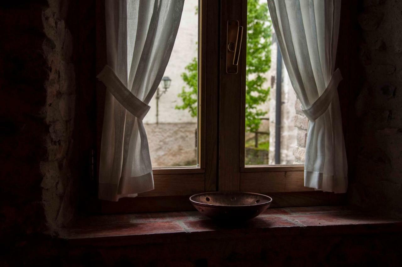 La Tana Del Tasso Rooms&Breakfast Camerata Cornello 外观 照片
